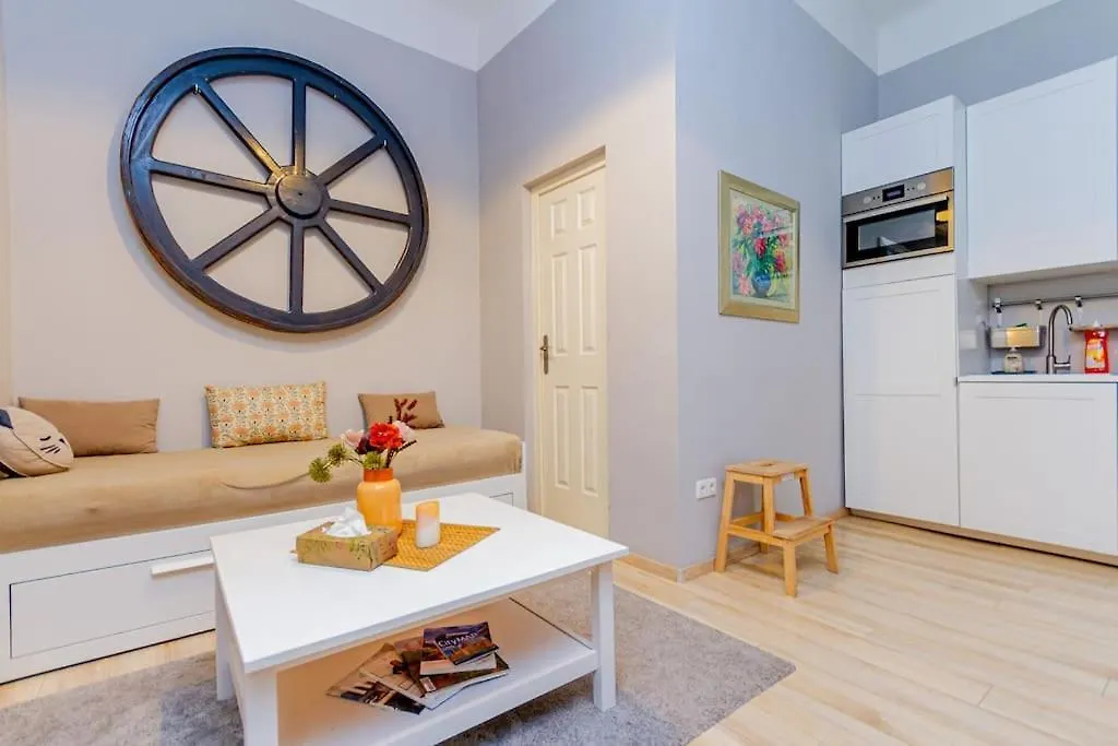 Apartment Central Cityscape Retreat By Nw Budapest Hungary